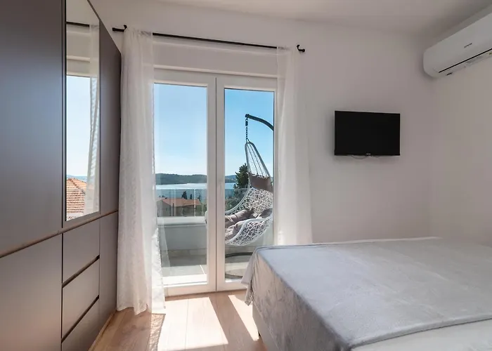 Eight By Kuzmanic Appartement Trogir