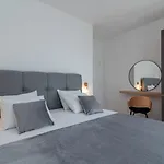 Eight By Kuzmanic Appartement