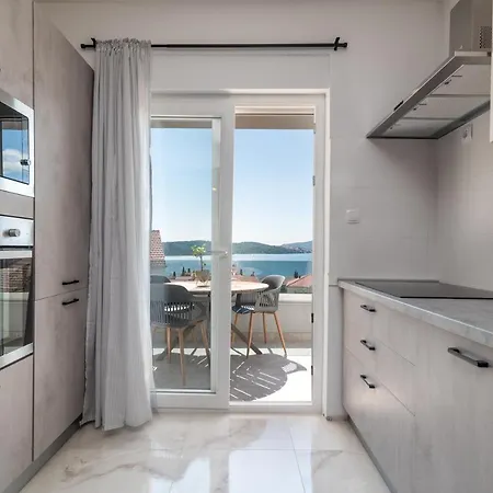 Appartement Eight By Kuzmanic Trogir