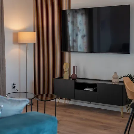 Villa Eight By D Apartamento *