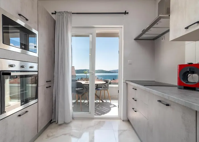 Apartament Eight By Kuzmanic Trogir