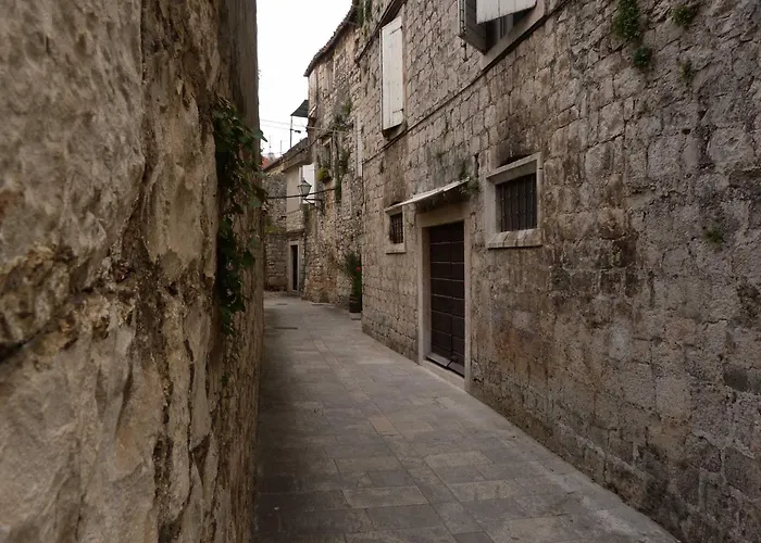 Eight By Kuzmanic Apartament